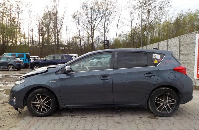 Toyota Auris cena 20900 przebieg: 95525, rok produkcji 2015 z Kórnik małe 407